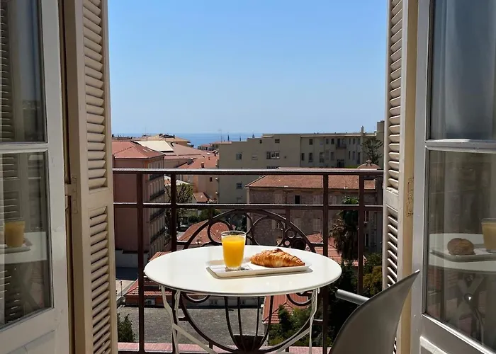 Avec Vue Panoramique - Du Louvre Апартаменти *